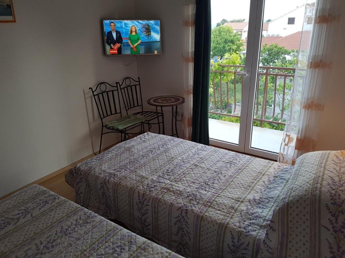 Apartments Bir - With Balcony Vodice Ngoại thất bức ảnh